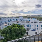 Harbour Heaven, 2 Bed, 2 Bath Steps From Duquesa Marina And