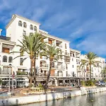 Harbour Heaven, 2 Bed, 2 Bath Steps From Duquesa Marina And