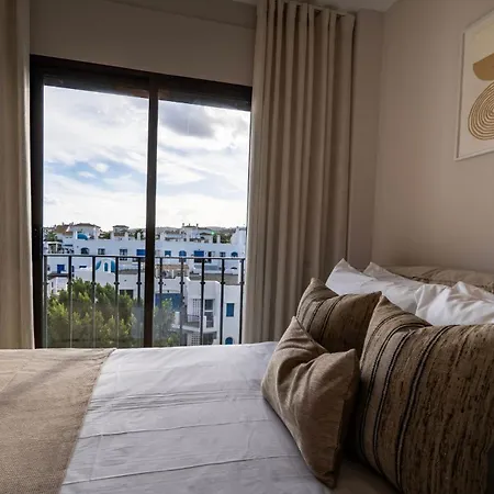 Harbour Heaven, 2 Bed, 2 Bath Steps From Duquesa Marina And Διαμέρισμα
