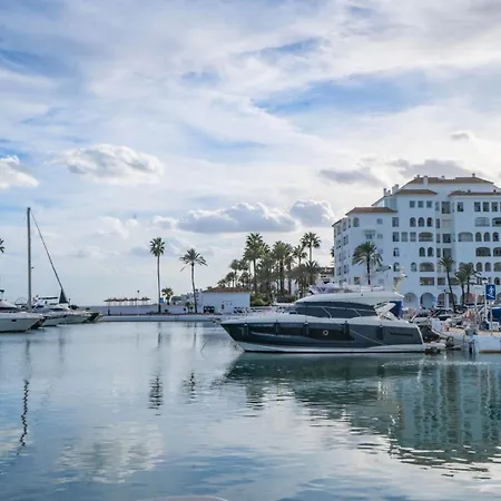 Harbour Heaven, 2 Bed, 2 Bath Steps From Duquesa Marina And 마닐바